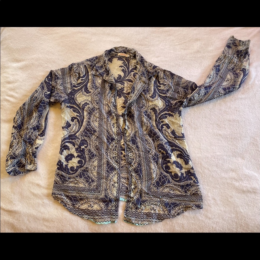 Johnny was / blouse